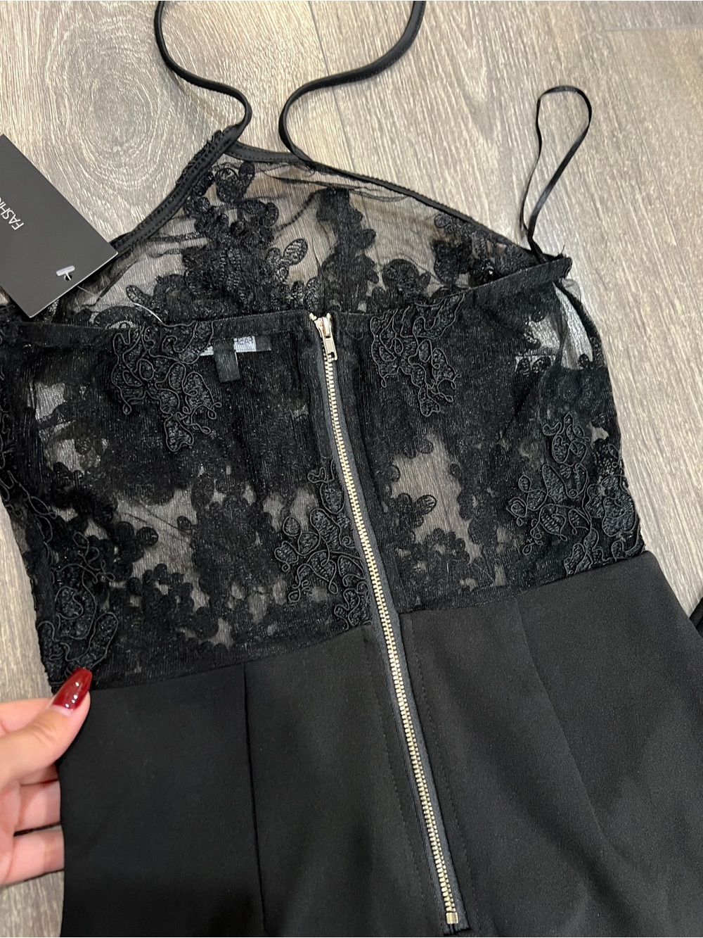 BNWT fashion nova black halter laced top jumpsuit - size XS - Picture 4 of 5